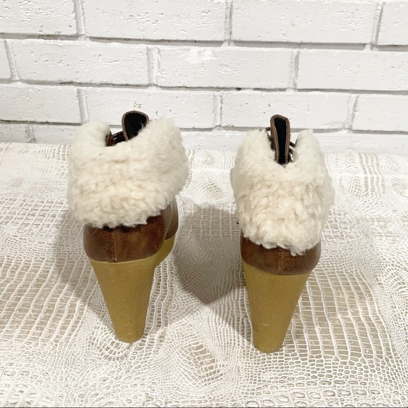 Forever 21 Faux fur lined lacewedge ankle booties - Picture 5 of 9
